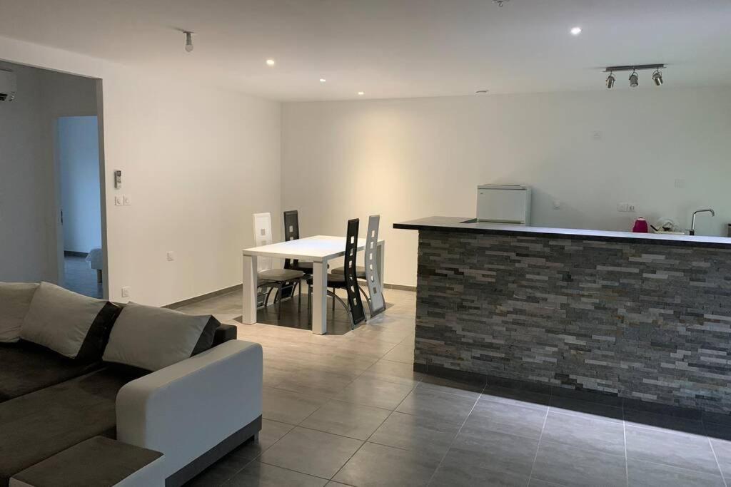 Maison de l’occitanie Bessan Zewnętrze zdjęcie
